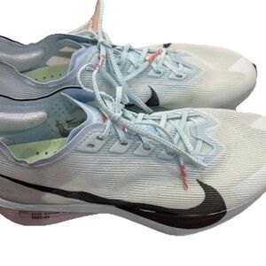 BRAND NEW!! Nike ZoomX Vaporfly Next% 4 Glacier Blue (Women’s size 9)